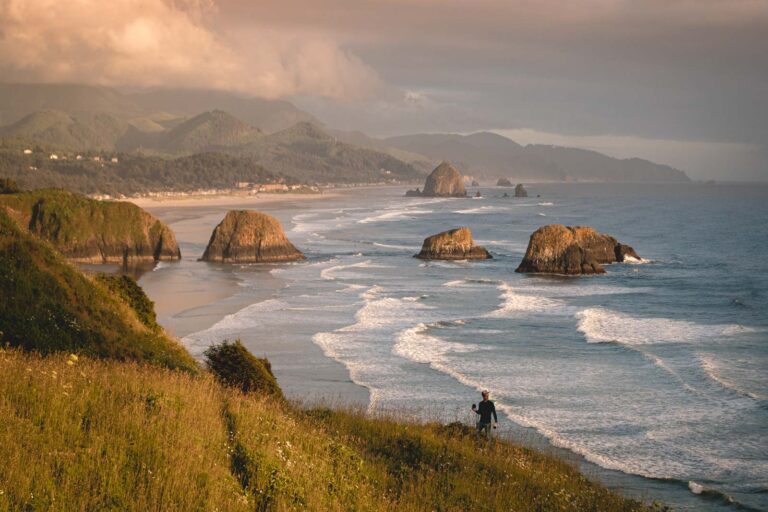 17 BEST Oregon Coast Towns to Visit